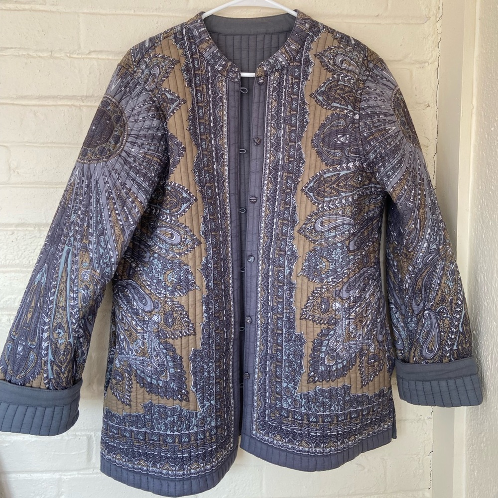 Reversible Quilted Coat in Grey & Paisley Print (M-L)